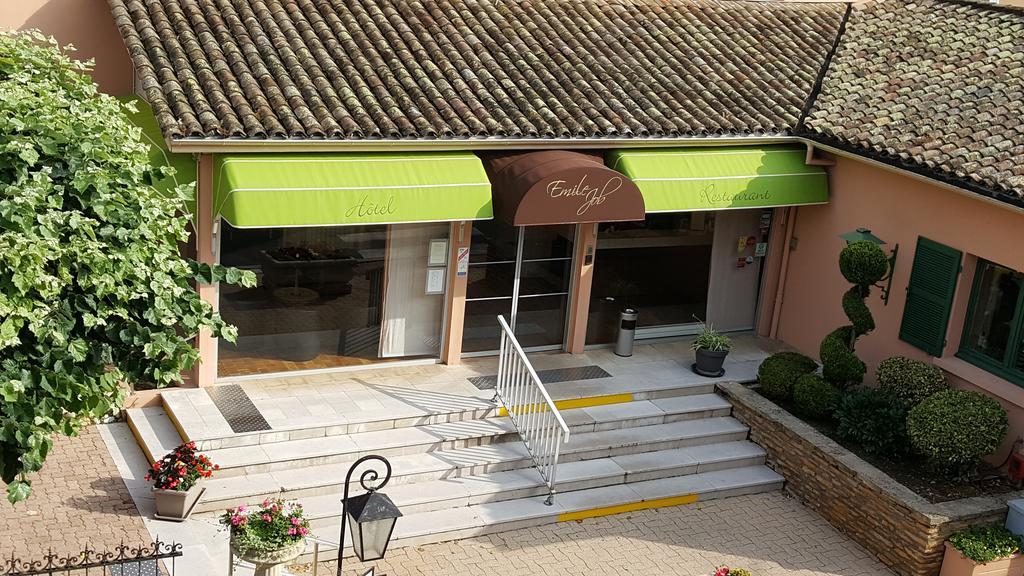 Hotel Restaurant Emile Job Montmerle-sur-Saone Zewnętrze zdjęcie