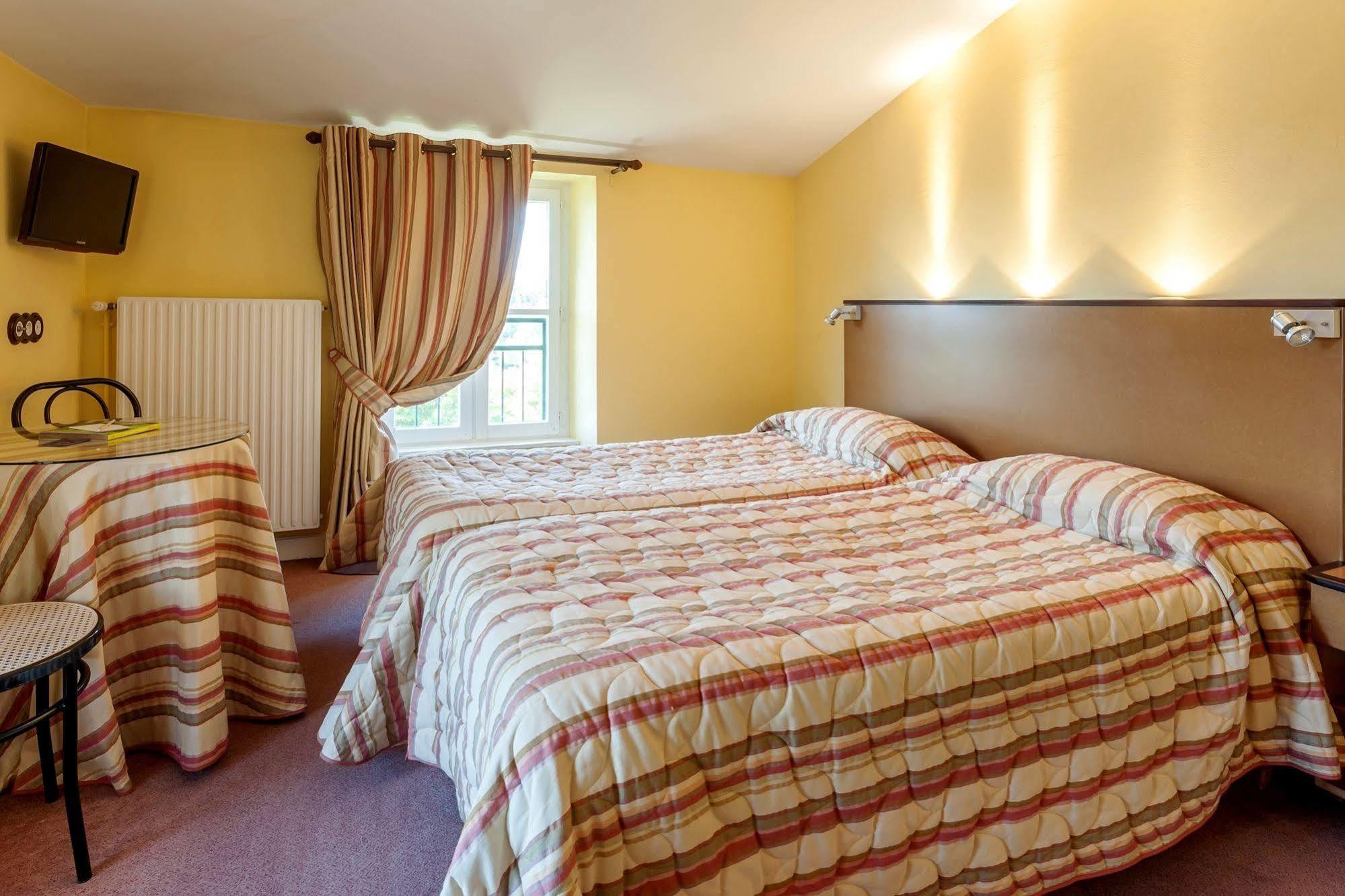 Hotel Restaurant Emile Job Montmerle-sur-Saone Zewnętrze zdjęcie